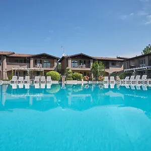 Villaggio Turistico Lugana Marina 3*, Sirmione Italia